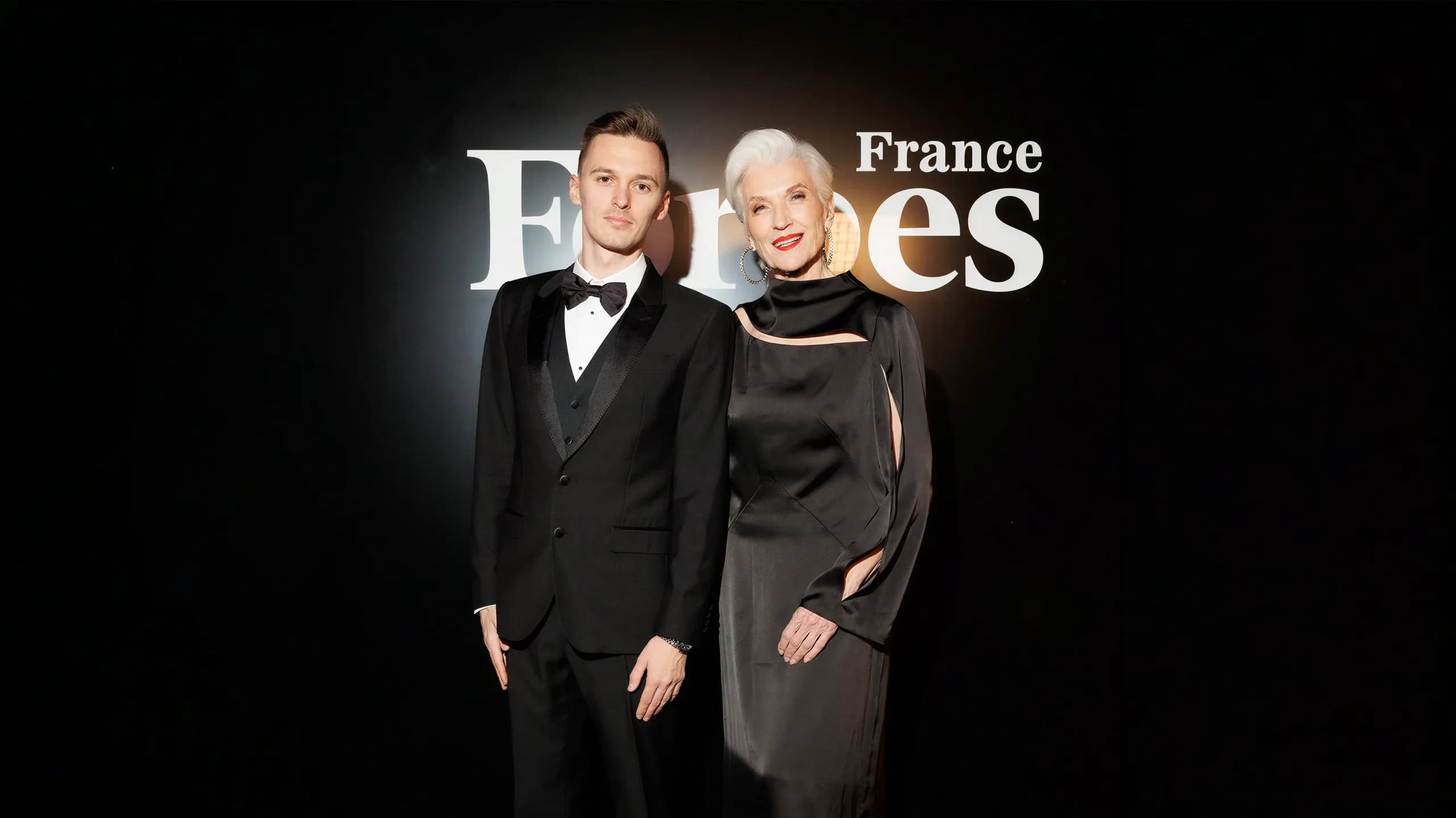 Клиент Respology с Мэй Маск на мероприятии Forbes France